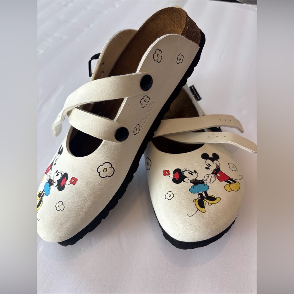 Disney White Clogs Mickey & Minnie Mouse size 6